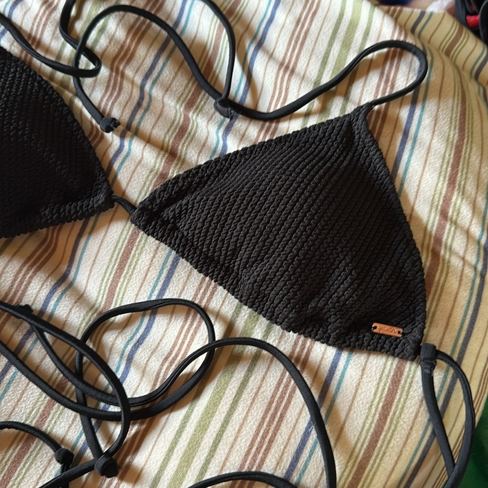 PINK Triangle Crinkle Bikini Top - Picture 13 of 15